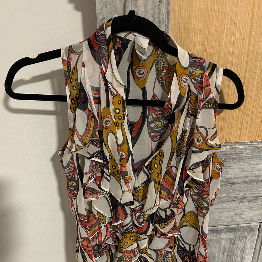 Y2K Cache Vibrant Elegant Shoe-Print Sleeveless Ruffled Button Up Blouse, Sz S